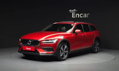 Volvo V60 · 2020 год