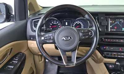 Kia Canival 2017, 148303 км, за 12900000 KRW - фото 13
