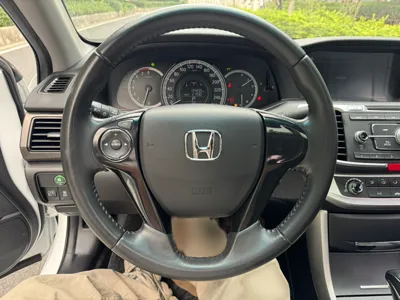 Honda Accord 2015, 134600 км, за 67422.26 CNY - фото 17
