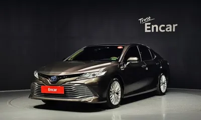 Toyota Camry · 2020 год
