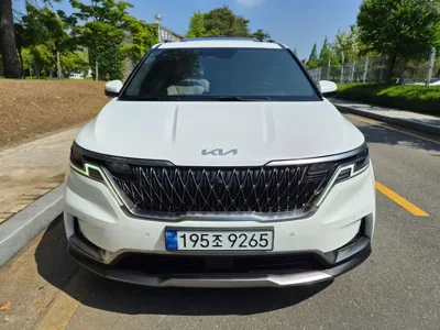 Kia Canival · 2023 год