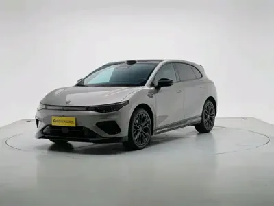 Leapmotor 零跑Lafa5 · 2026 год