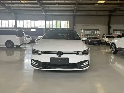 Volkswagen Golf 2021, 55000 км, за 69800 CNY