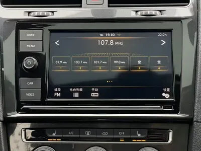 Volkswagen Golf 2018, 75800 км, за 65100 CNY - фото 17