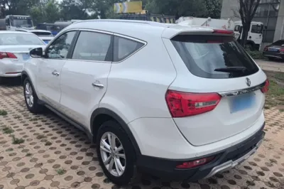Dongfeng Fengon 580 2017, 126100 км, за 29081.71 CNY
