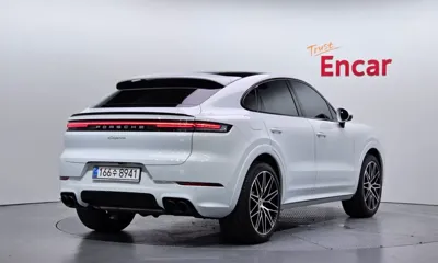 Porsche Cayenne 2025, 12667 км, за 99990000 KRW