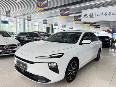 Roewe 荣威D6 · 2025 год
