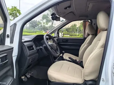 Wuling Hongguang Plus 2021, 71000 км, за 26800 CNY