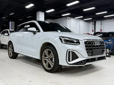 Audi Q2L 2021, 27000 км, за 109800 CNY