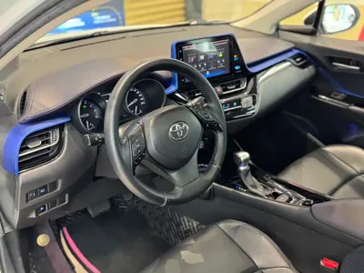 Toyota C-HR 2020, 128000 км, за 53800 CNY - фото 8
