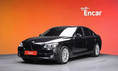 BMW 7-Series · 2013 год