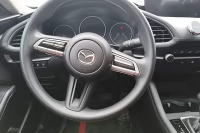 Mazda Mazda 3 Axela 2023, 16500 км, за 74872.83 CNY - фото 10
