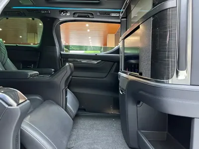Lexus LM 2020, 49000 км, за 728000 CNY - фото 7