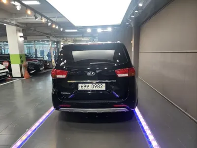 Kia Canival 2016, 186658 км, за 7900000 KRW - фото 4