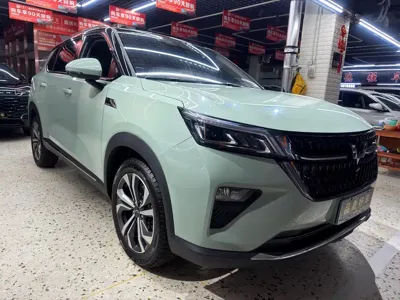 Wuling Xingchen 2023, 19000 км, за 79800 CNY