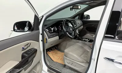 Kia Canival 2018, 213081 км, за 9900000 KRW - фото 10