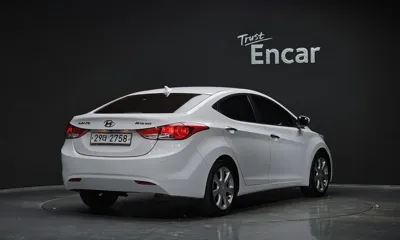 Hyundai Avante 2012, 129944 км, за 4000000 KRW
