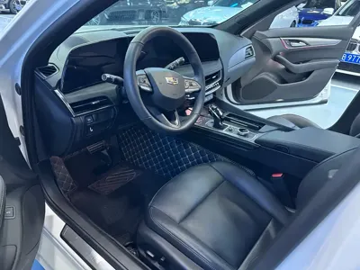 Cadillac CT5 2024, 12000 км, за 157000 CNY