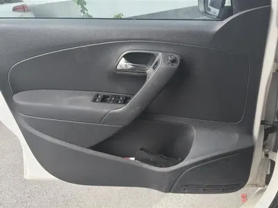 Volkswagen Polo 2016, 81100 км, за 23900 CNY - фото 7