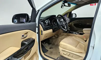 Kia Canival 2017, 113617 км, за 14900000 KRW - фото 10