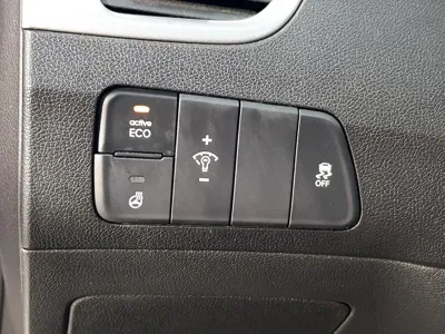 Hyundai Avante 2016, 80181 км, за 6190000 KRW - фото 12