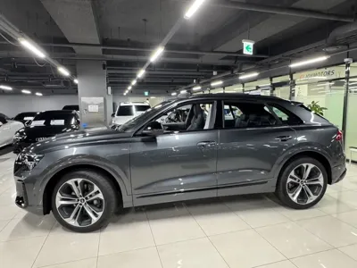 Audi Q8 2026, 12 км, за 123000000 KRW