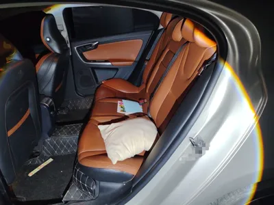 Volvo S60 2017, 89100 км, за 52903.64 CNY - фото 18