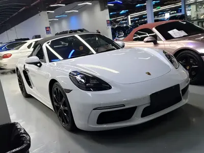 Porsche 718 2018, 56000 км, за 180600 CNY