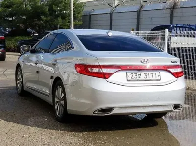 Hyundai Grandeur 2015, 231941 км, за 4000000 KRW