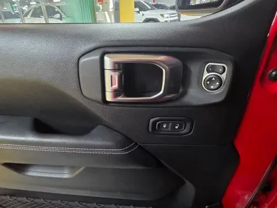 Jeep Wrangler 2019, 56131 км, за 34000000 KRW - фото 12