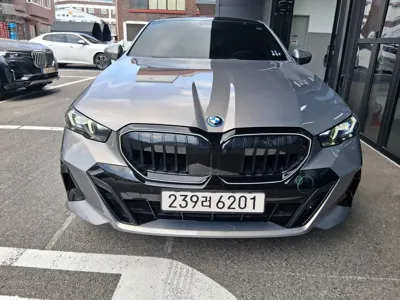 BMW 5-Series · 2025 год