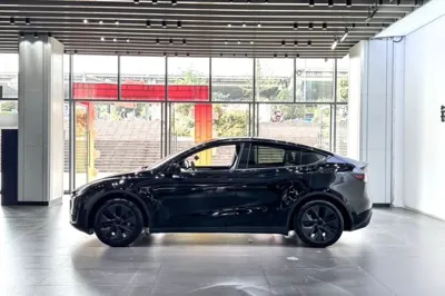 Tesla Model Y 2023, 46300 км, за 215923.9 CNY - фото 14