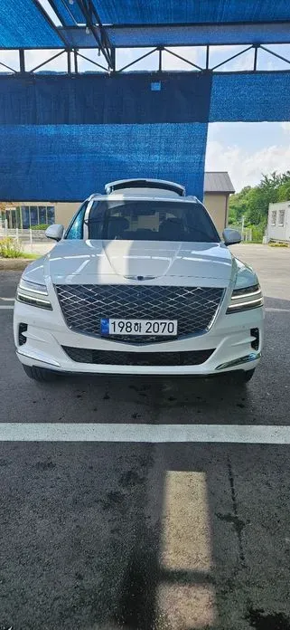 Genesis GV80 · 2023 год