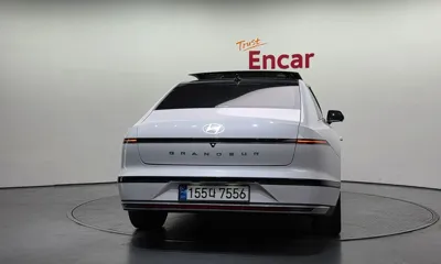Hyundai Grandeur 2023, 20467 км, за 37800000 KRW
