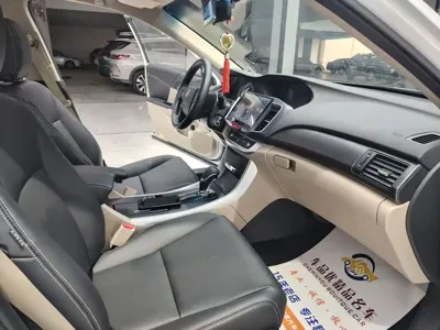 Honda Accord 2015, 50000 км, за 44800 CNY - фото 12