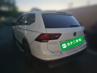 Volkswagen Tiguan L 2019, 80800 км, за 83537.42 CNY