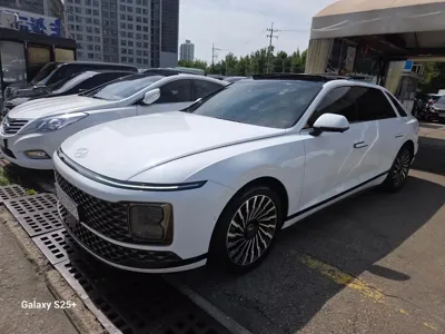 Hyundai Grandeur 2023, 21000 км, за 39000000 KRW