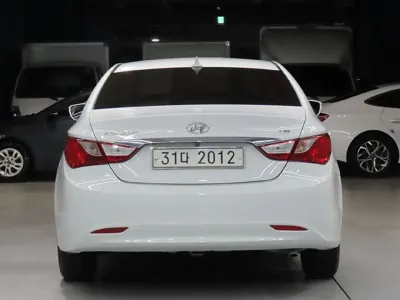 Hyundai Sonata 2013, 245391 км, за 2990000 KRW