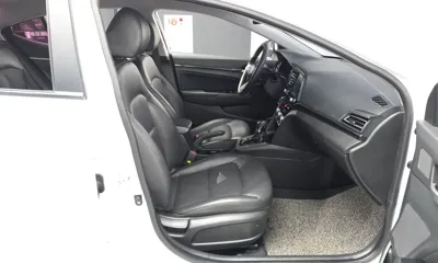 Hyundai Avante 2019, 98269 км, за 10500000 KRW - фото 26