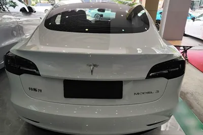 Tesla Model 3 2019, 75800 км, за 109535.68 CNY - фото 5