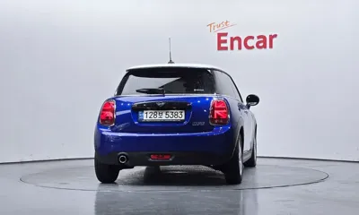 MINI Cooper 2021, 68045 км, за 14990000 KRW