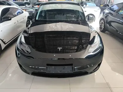 Tesla Model Y 2023, 34000 км, за 181200 CNY