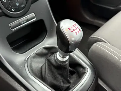 Ford Fiesta 2014, 40000 км, за 125800 CNY - фото 11