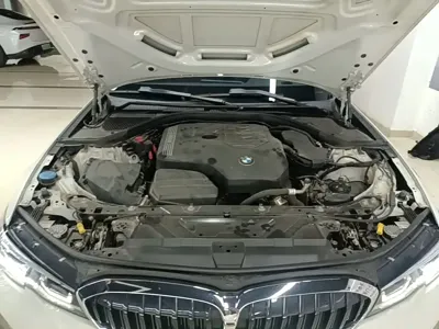 BMW 3 Series 2022, 57600 км, за 134100 CNY - фото 20