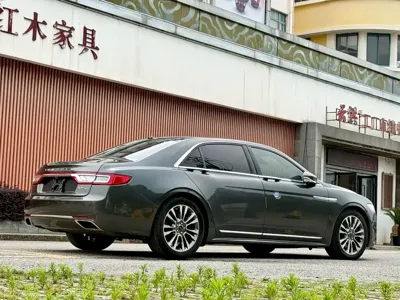 Lincoln Continental 2018, 102600 км, за 93800 CNY - фото 9