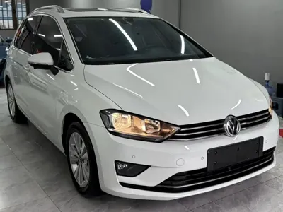 Volkswagen Golf Sportsvan 2018, 98300 км, за 59100 CNY
