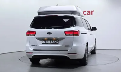 Kia Canival 2016, 124224 км, за 11990000 KRW - фото 4