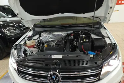 Volkswagen Tiguan 2016, 47600 км, за 82560.61 CNY - фото 24