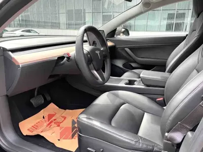 Tesla Model 3 2020, 146000 км, за 90000 CNY