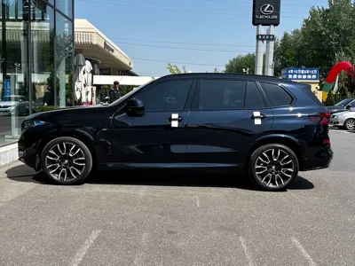BMW X5 2025, 17000 км, за 568800 CNY